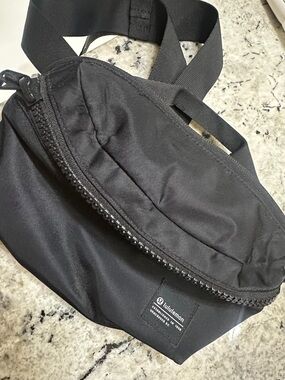 lululemon athletica Black Belt Bag